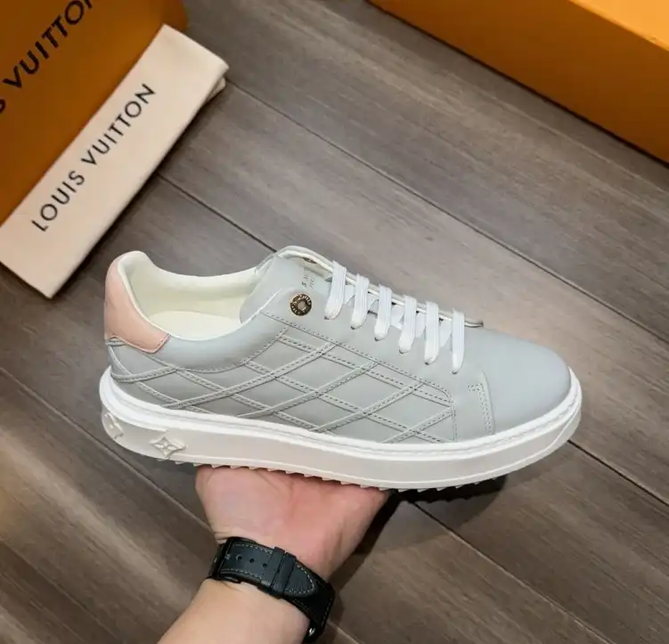 hype Louis Vuitton Sneakers