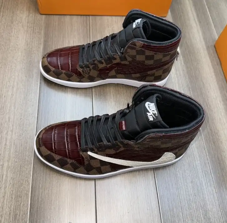 hype Louis Vuitton Sneakers