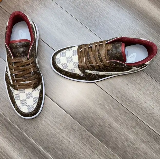 hype Louis Vuitton Sneakers