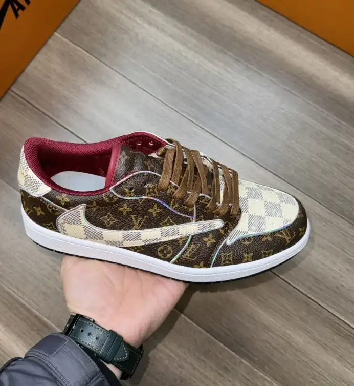 hype Louis Vuitton Sneakers