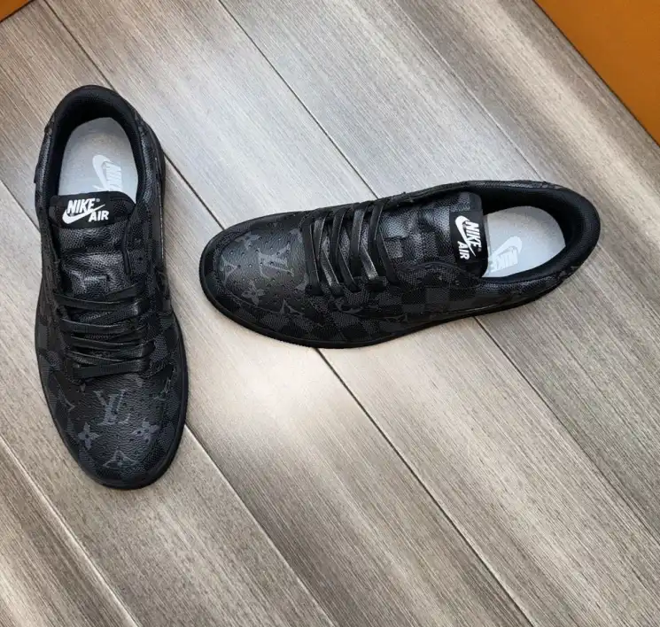 hype Louis Vuitton Sneakers