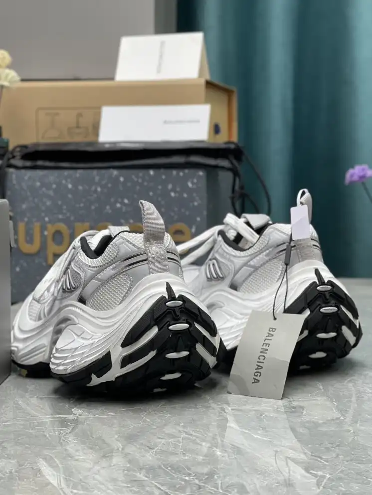 hype Balenciaga Sneakers