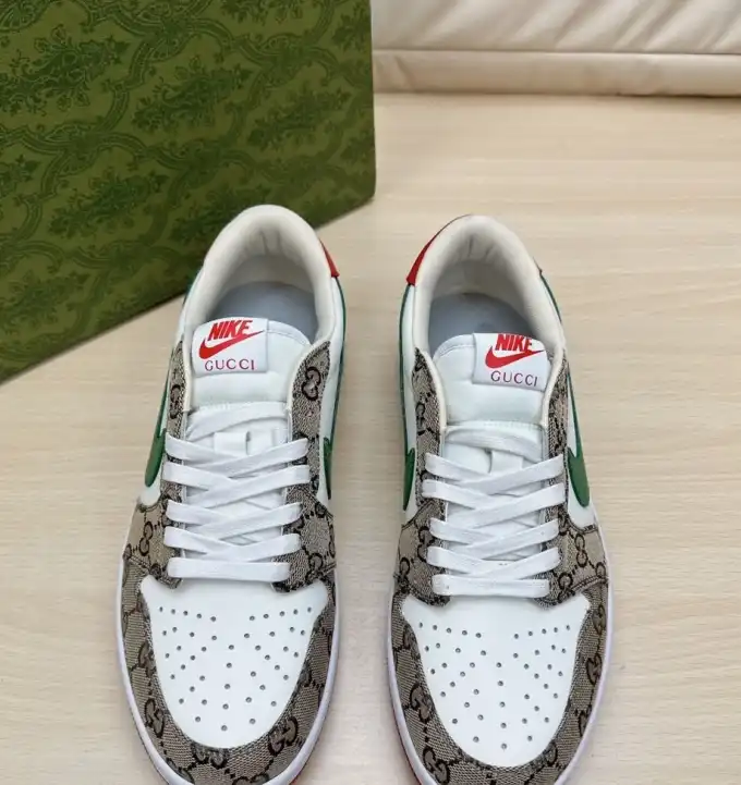 hype Gucci Sneakers