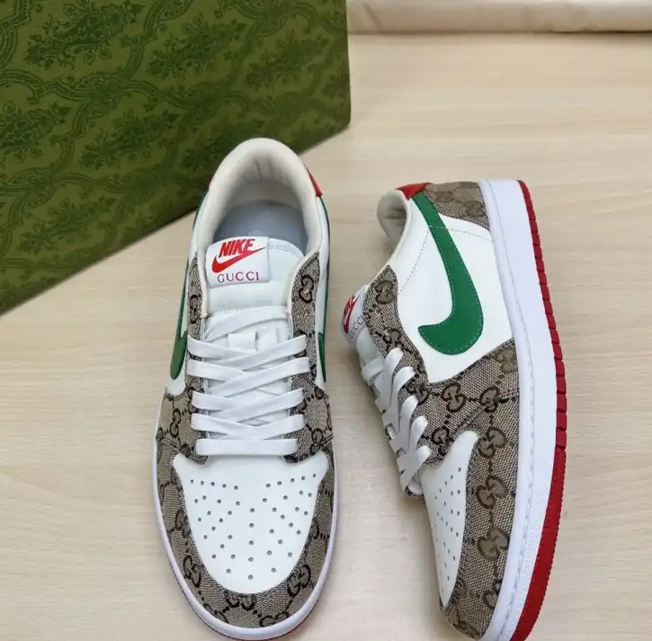 hype Gucci Sneakers