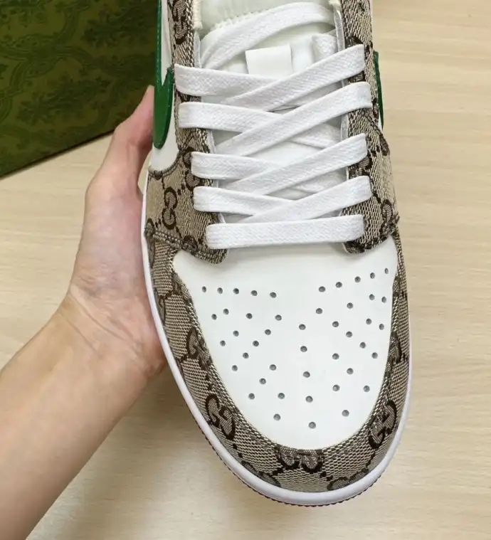 hype Gucci Sneakers