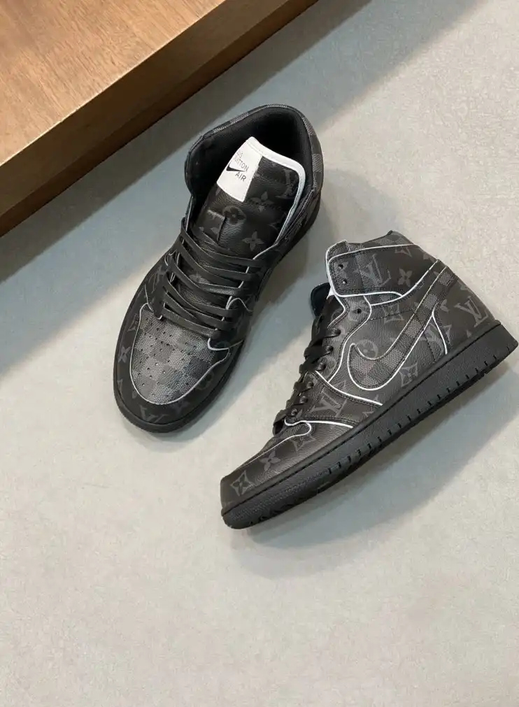 hype Louis Vuitton Sneakers