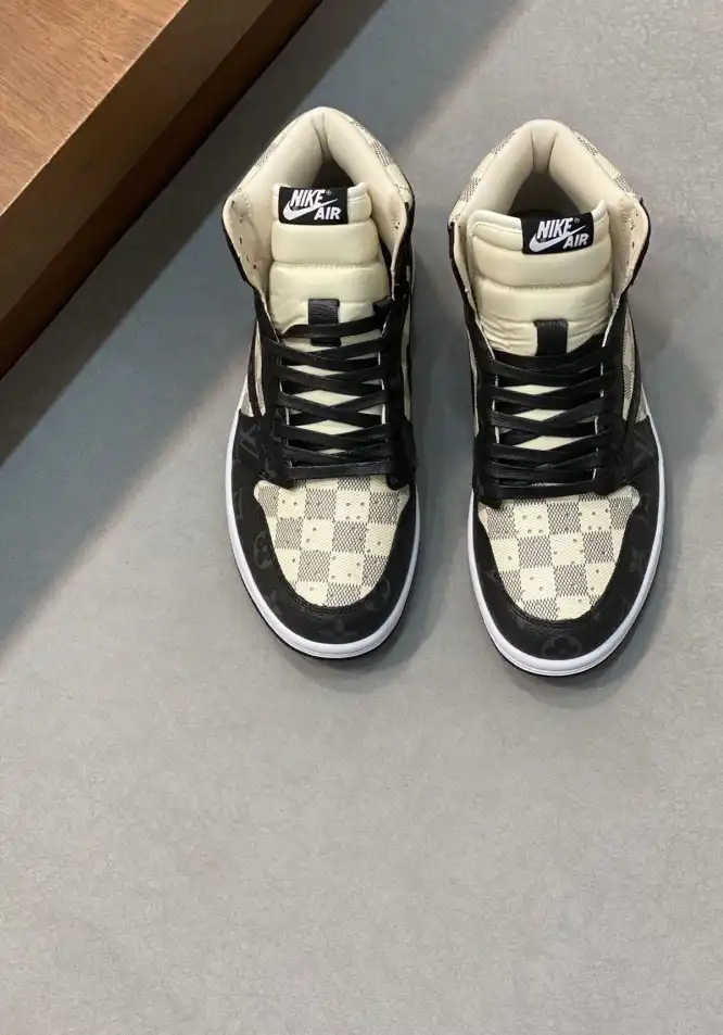 hype Louis Vuitton Sneakers