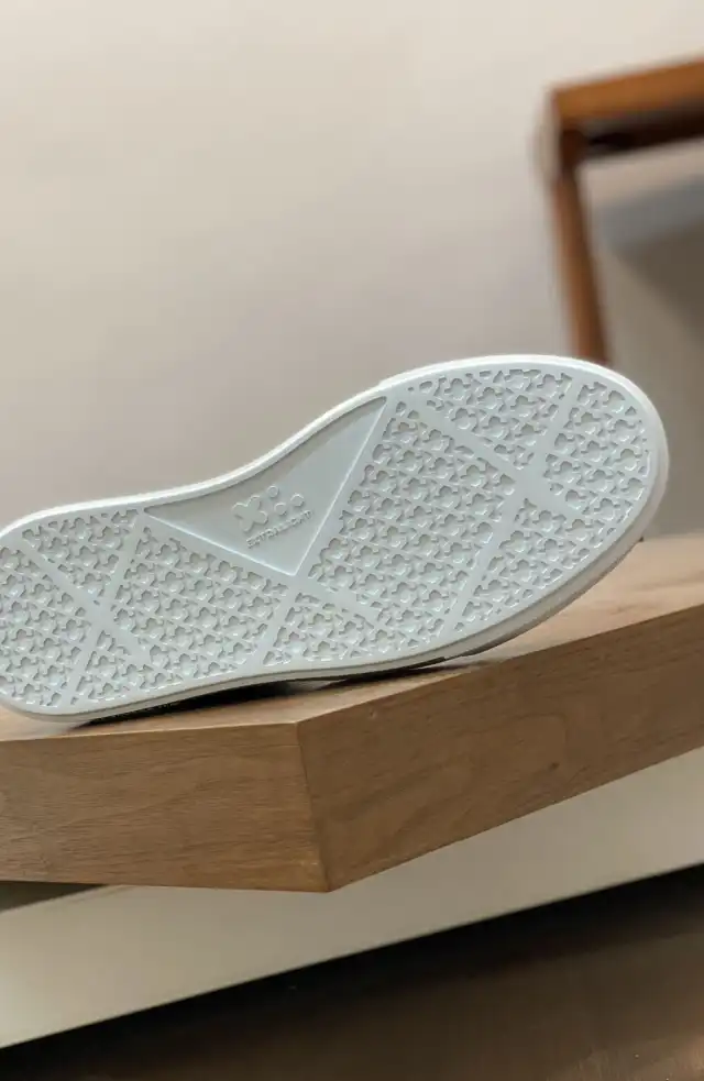 hype Hermes Sneakers