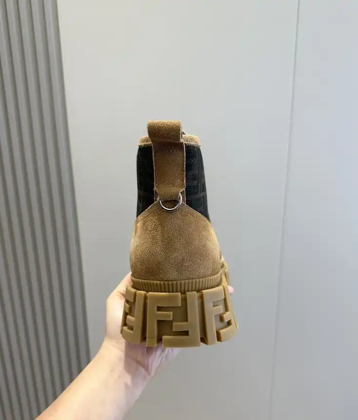 hype Fendi Sneakers