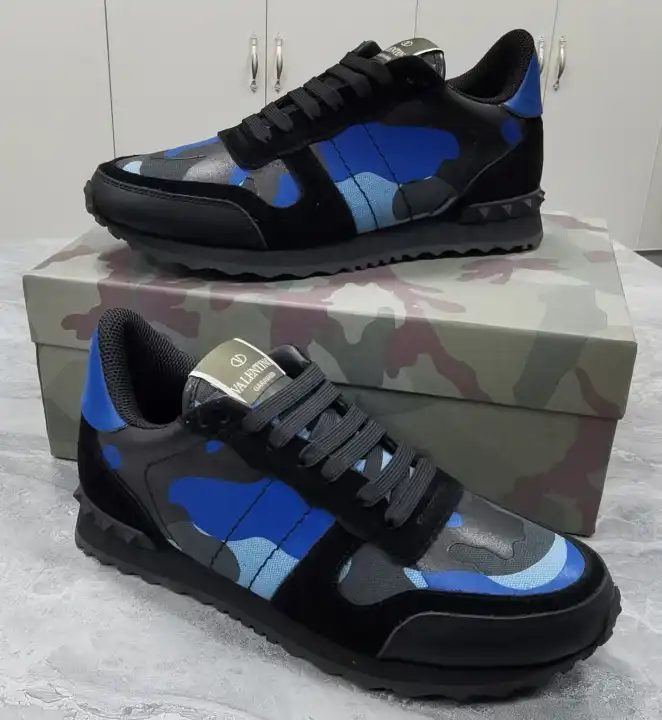 hype Valentino Sneakers