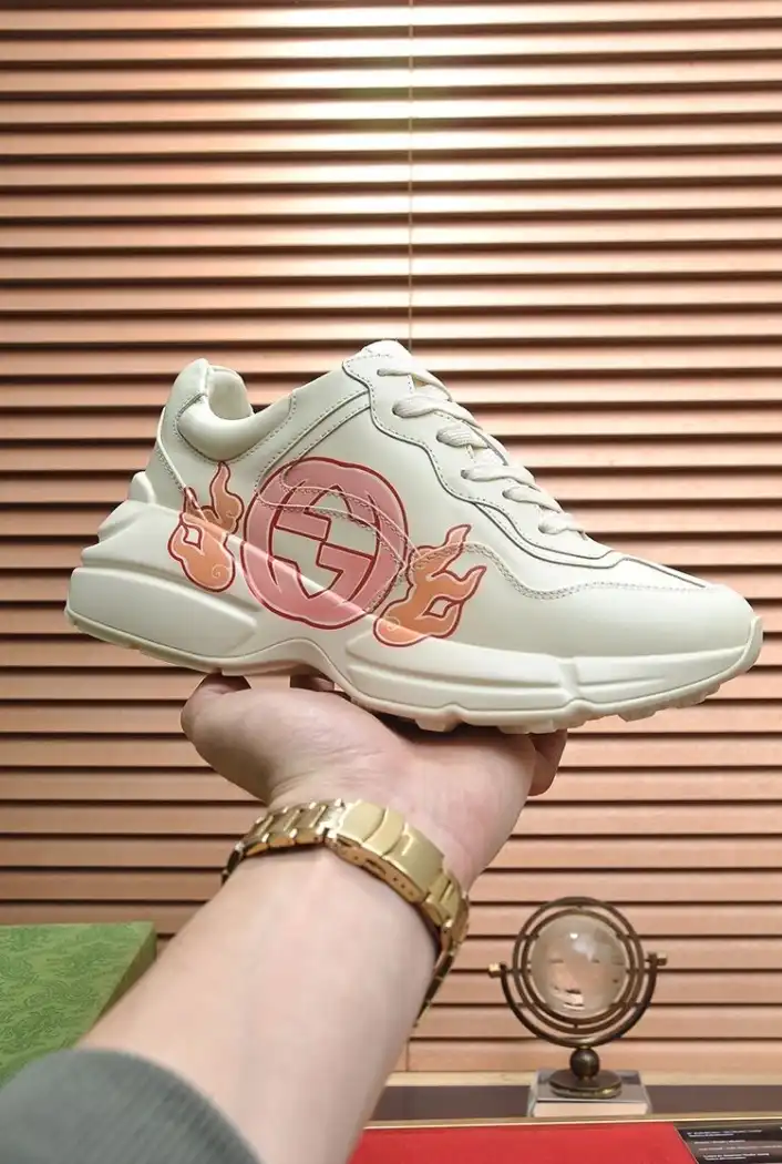 hype Gucci Sneakers