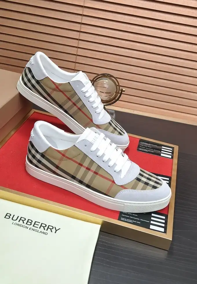 hype Burberry Sneakers