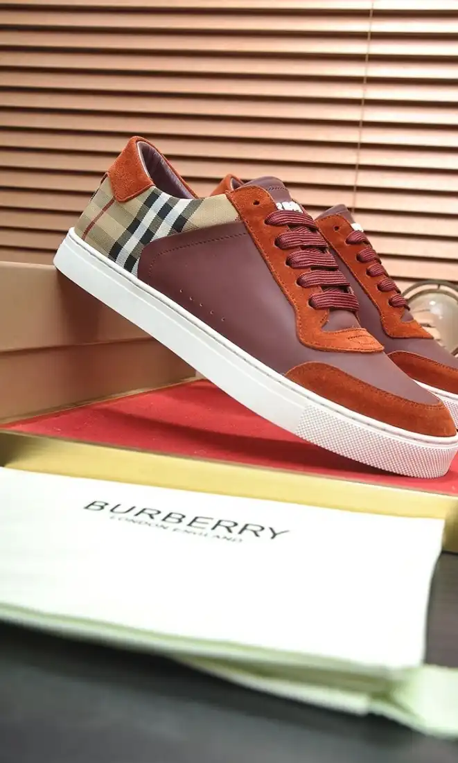 hype Burberry Sneakers