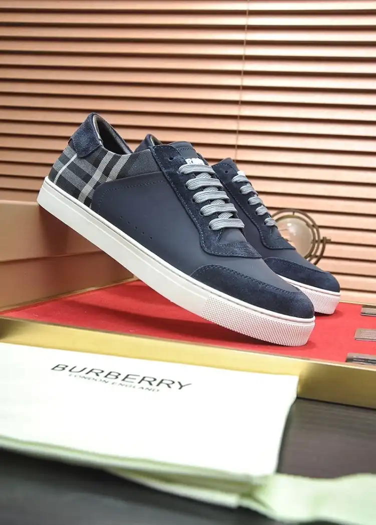 hype Burberry Sneakers