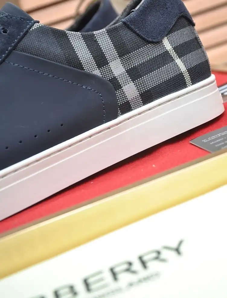 hype Burberry Sneakers