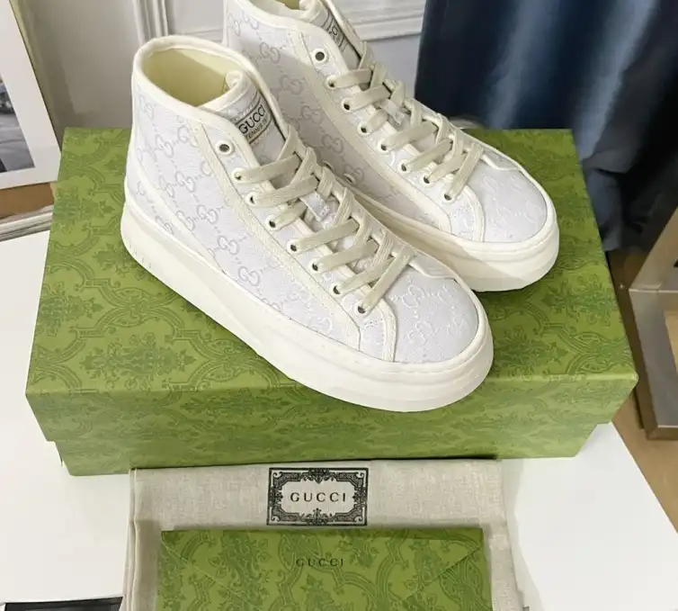 hype Gucci Sneakers