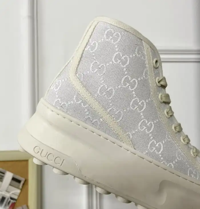 hype Gucci Sneakers