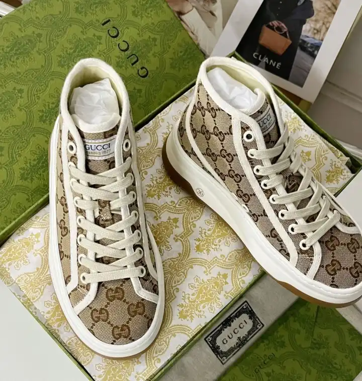 hype Gucci Sneakers