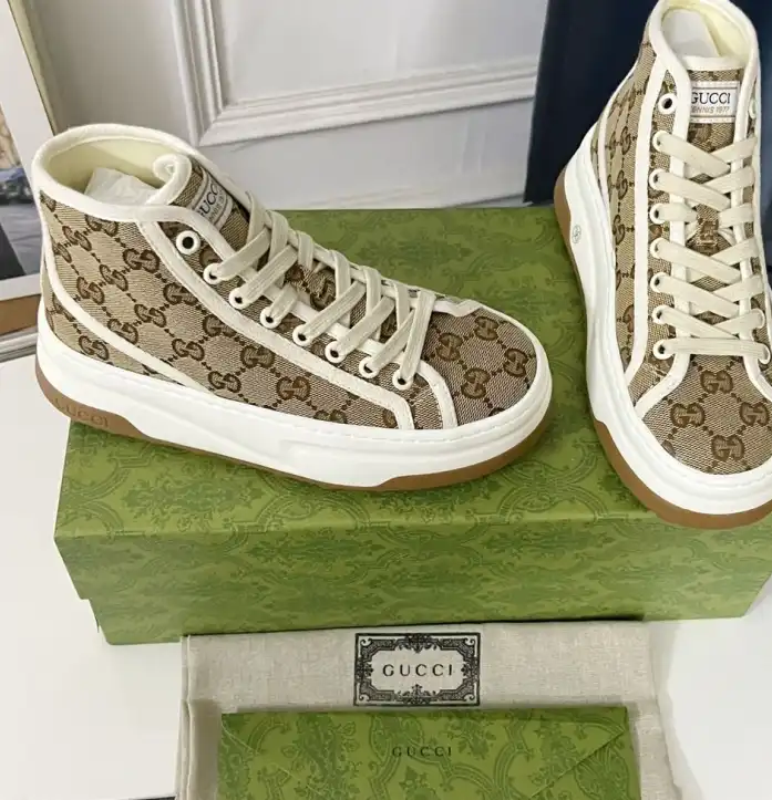 hype Gucci Sneakers