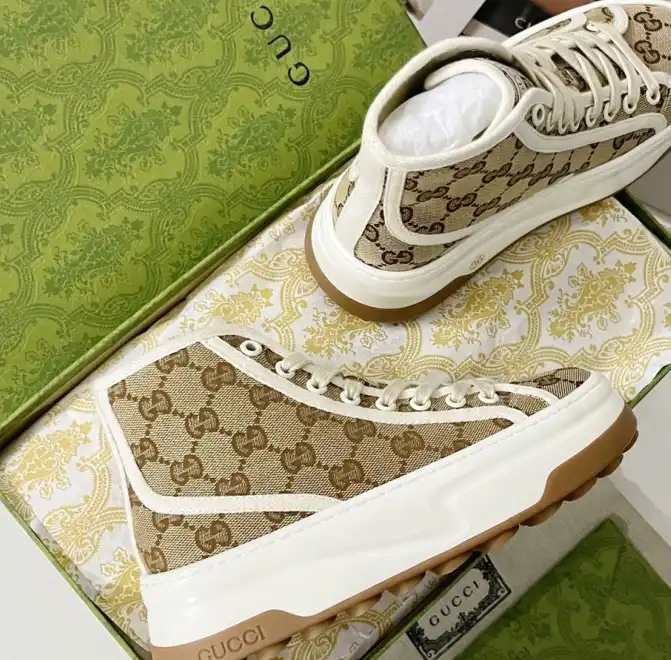 hype Gucci Sneakers