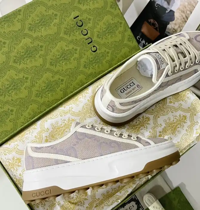 hype Gucci Sneakers