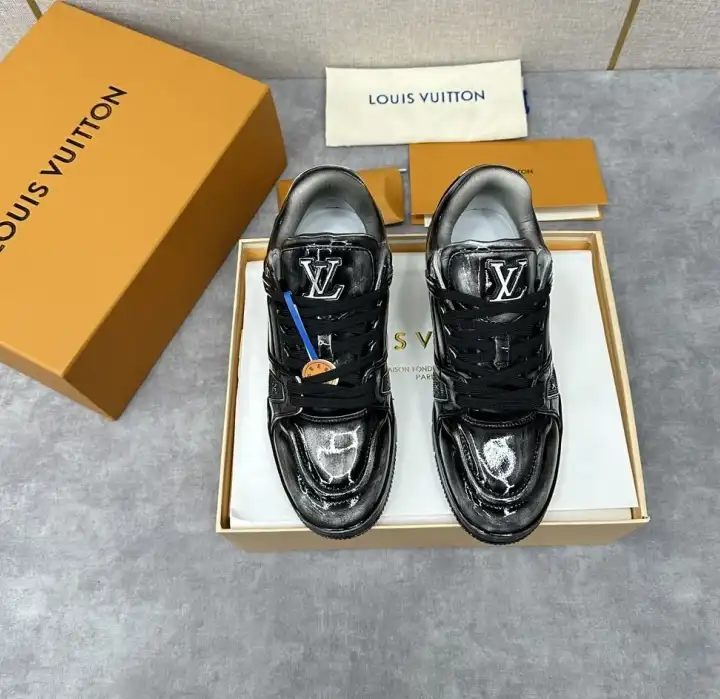 hype Louis Vuitton Sneakers