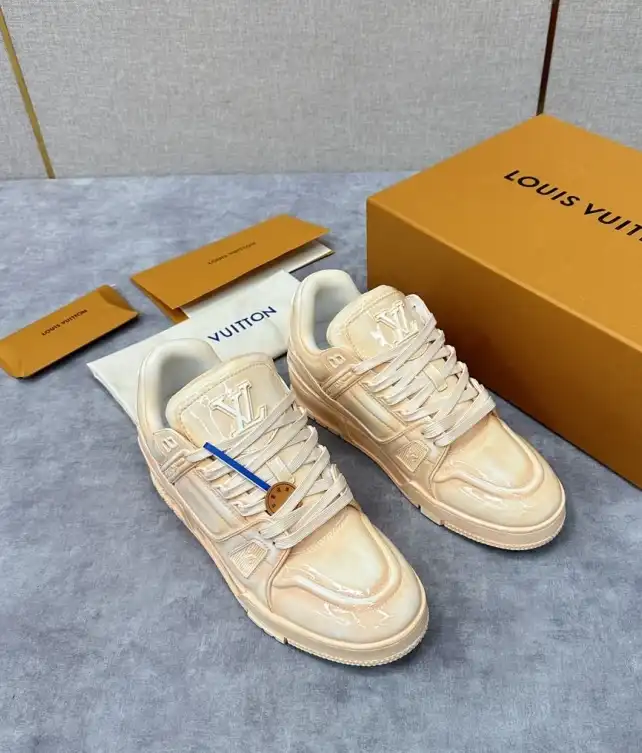 hype Louis Vuitton Sneakers