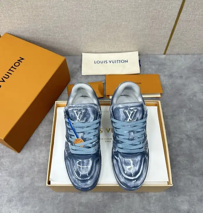 hype Louis Vuitton Sneakers