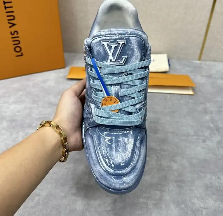 hype Louis Vuitton Sneakers