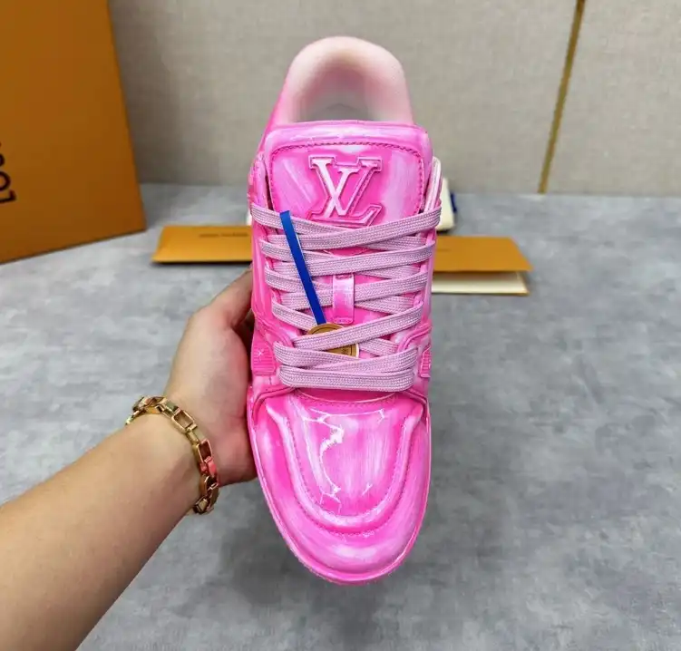 hype Louis Vuitton Sneakers