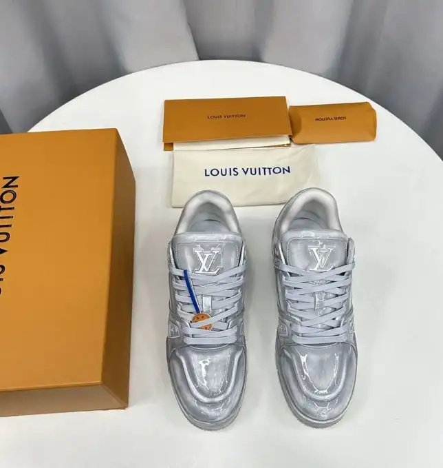 hype Louis Vuitton Sneakers