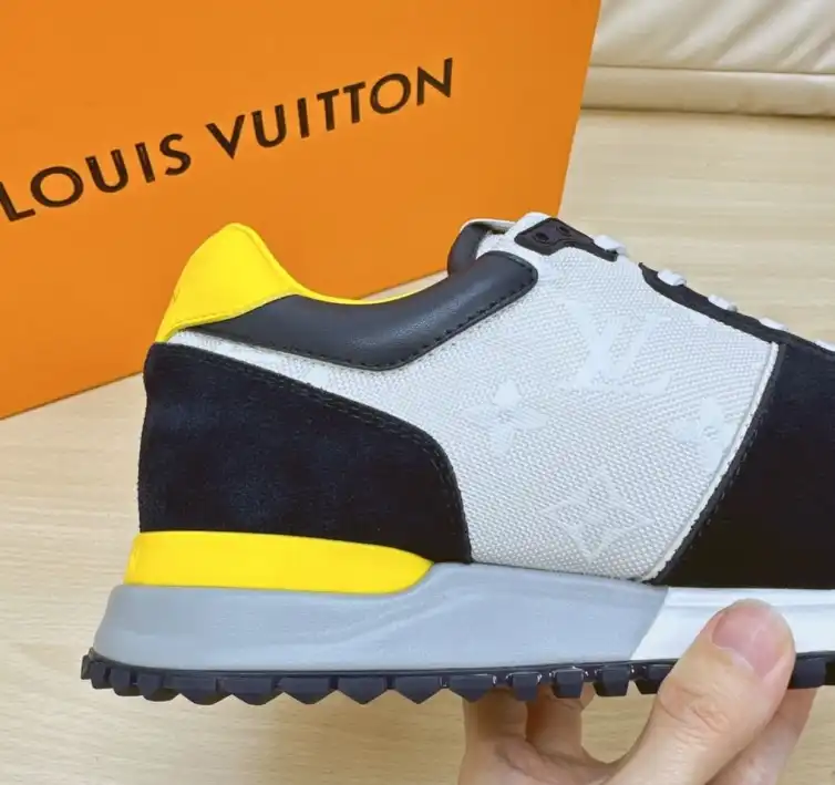 hype Louis Vuitton Sneakers