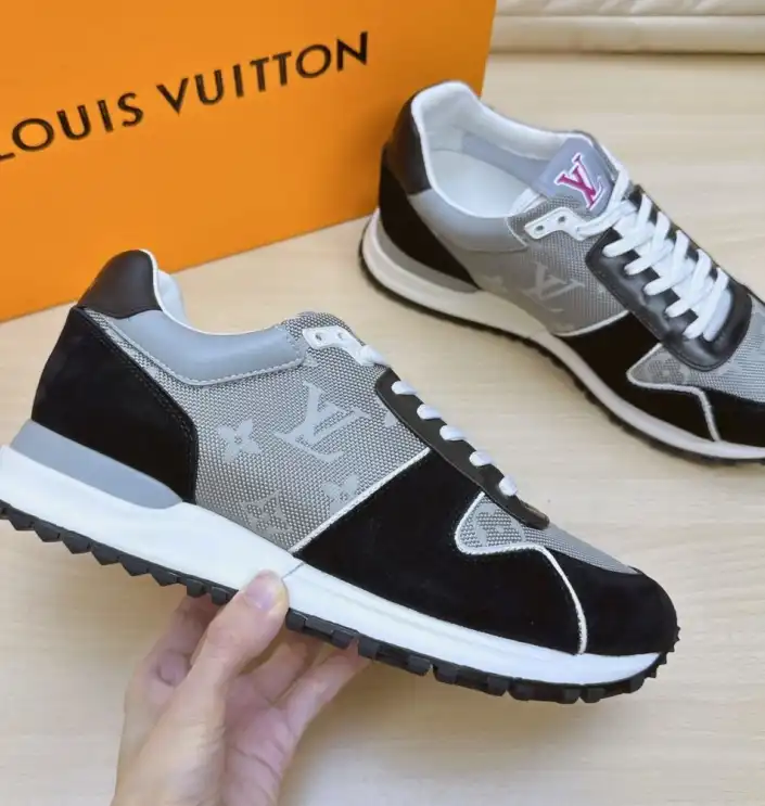 hype Louis Vuitton Sneakers