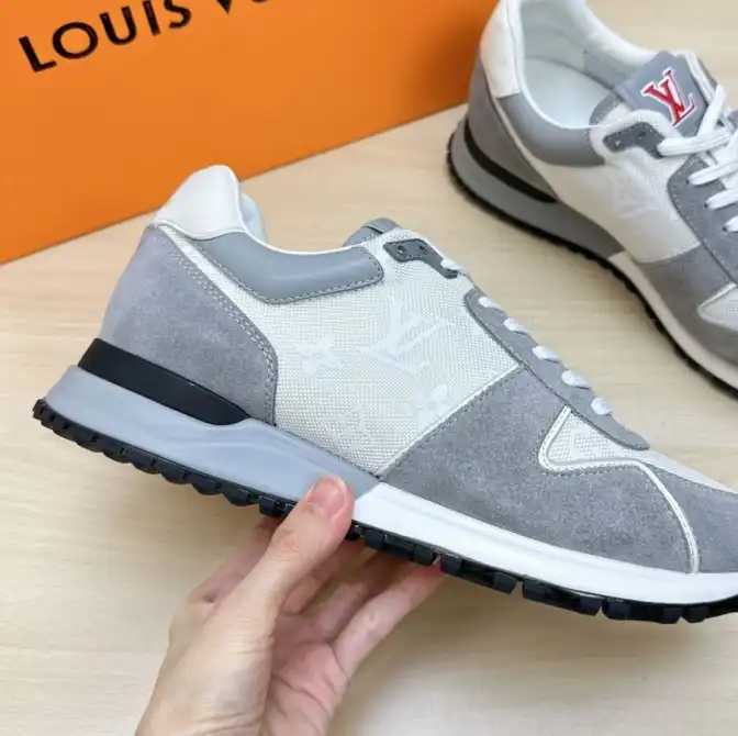 hype Louis Vuitton Sneakers