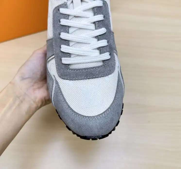 hype Louis Vuitton Sneakers