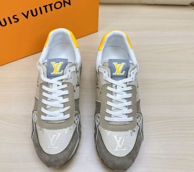 hype Louis Vuitton Sneakers