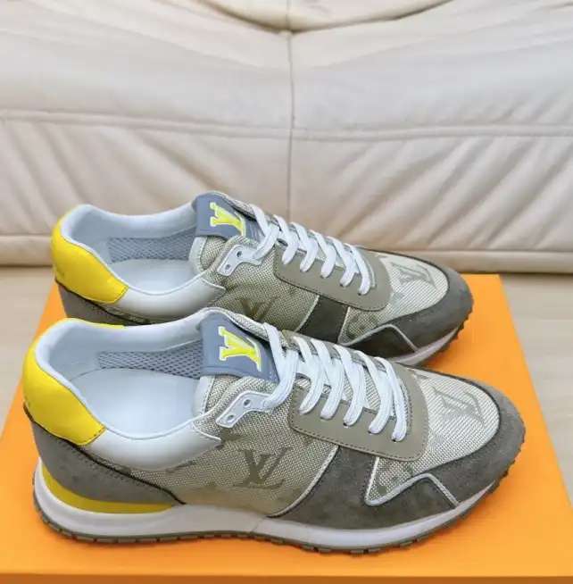 hype Louis Vuitton Sneakers