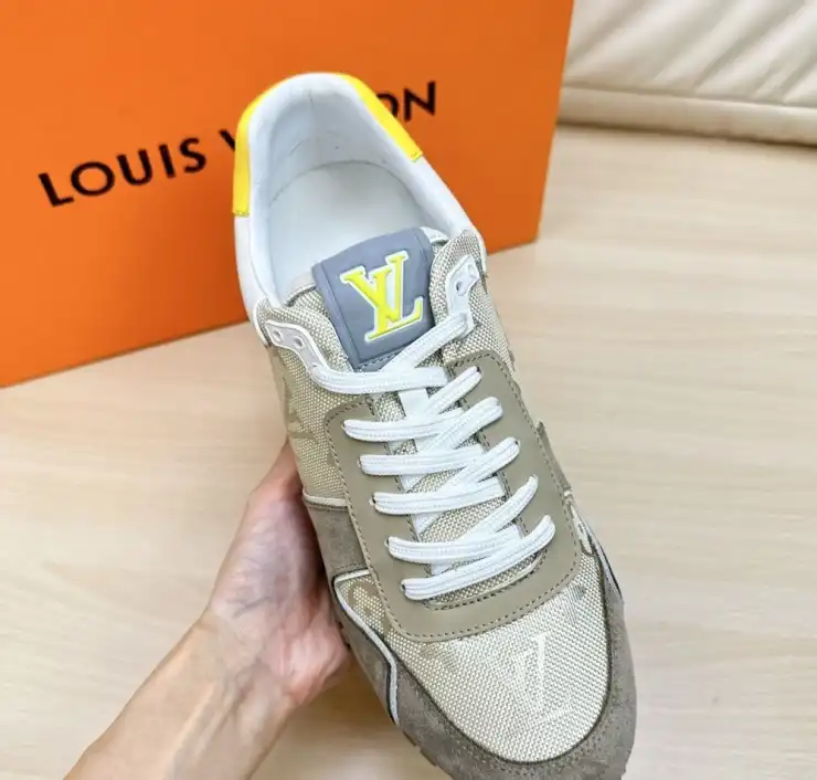 hype Louis Vuitton Sneakers