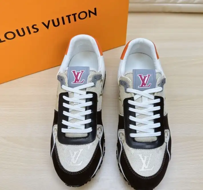 hype Louis Vuitton Sneakers