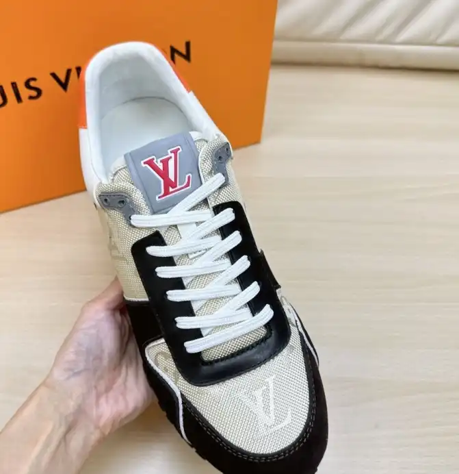 hype Louis Vuitton Sneakers