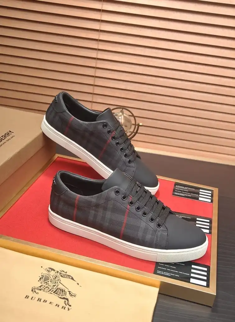 hype Burberry Sneakers