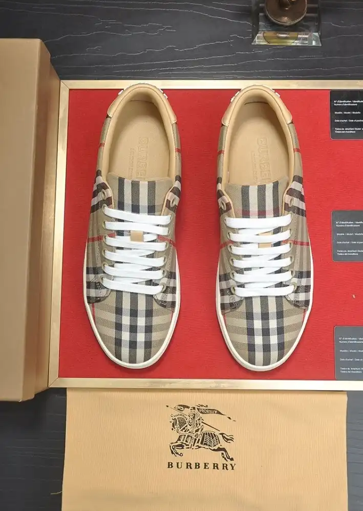 hype Burberry Sneakers