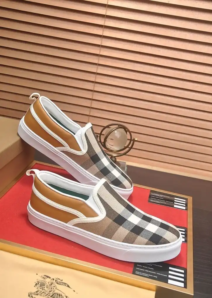 hype Burberry Sneakers