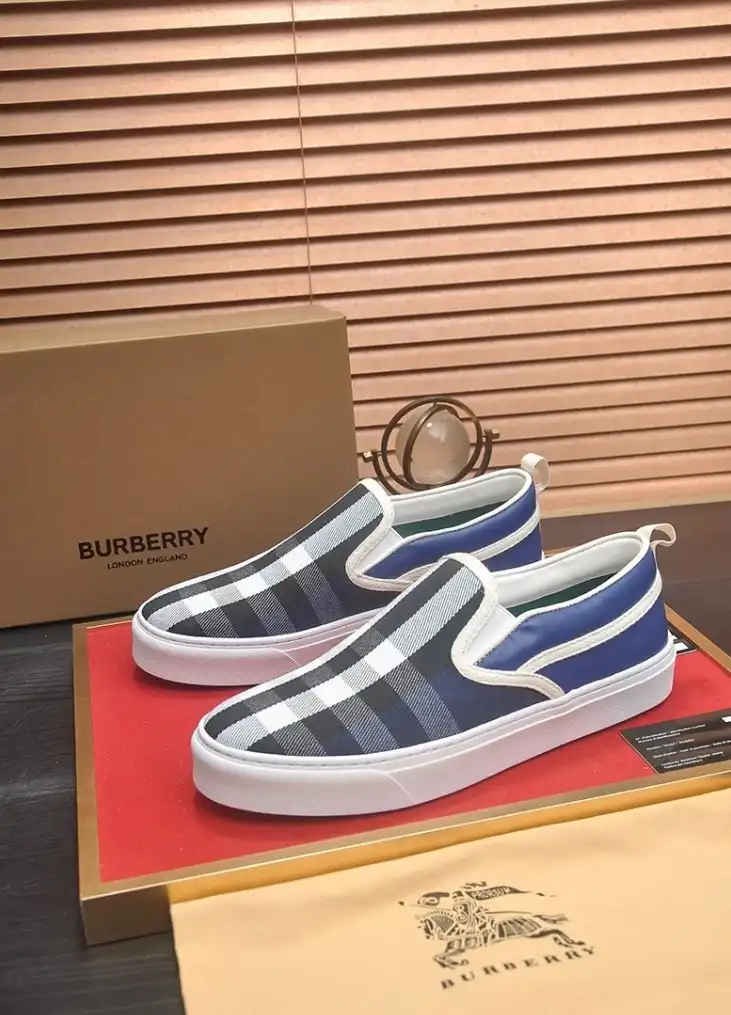 hype Burberry Sneakers