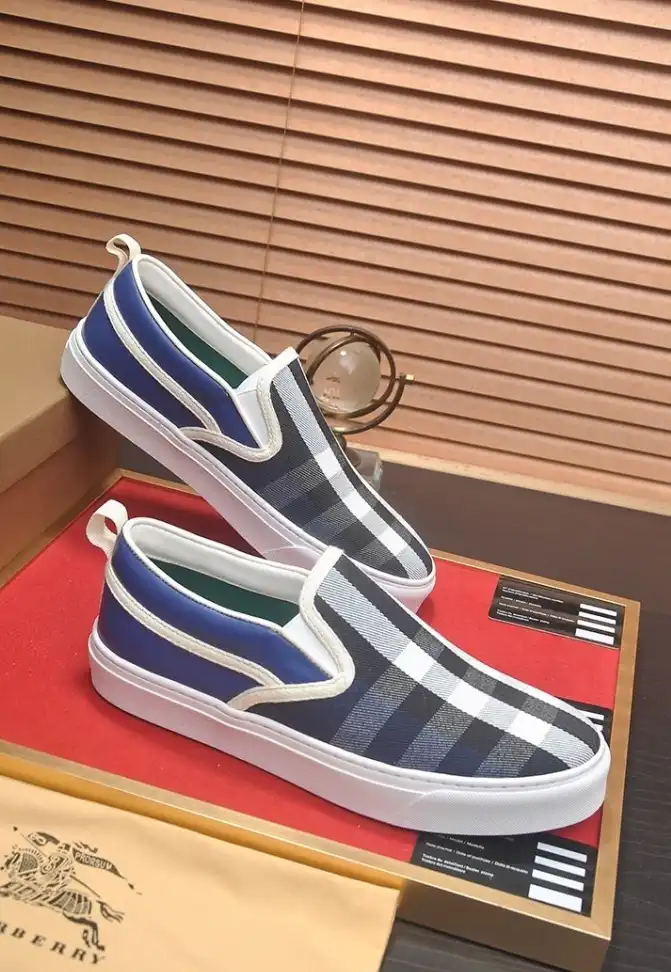 hype Burberry Sneakers