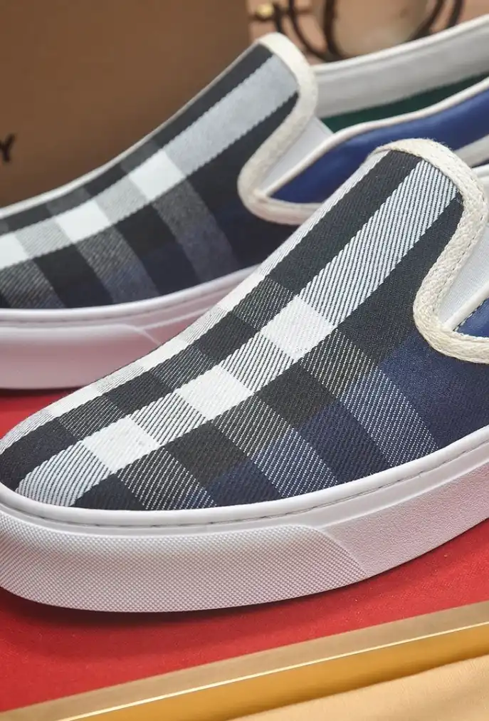 hype Burberry Sneakers