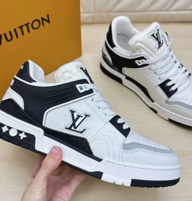 hype Louis Vuitton Sneakers