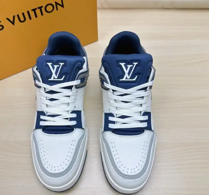 hype Louis Vuitton Sneakers