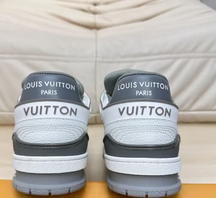 hype Louis Vuitton Sneakers