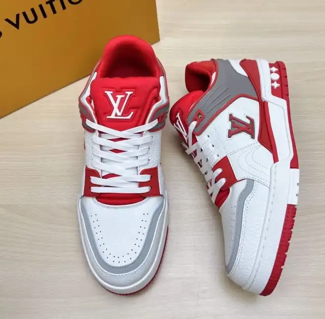 hype Louis Vuitton Sneakers